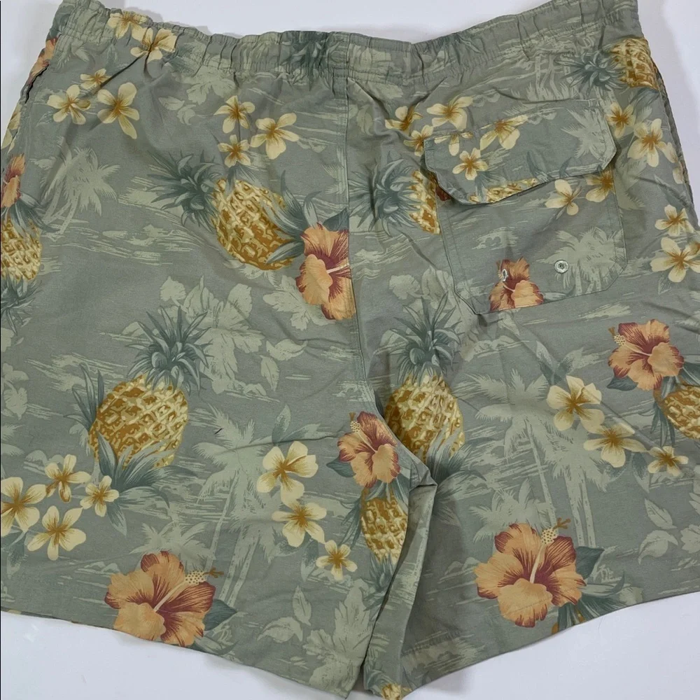 Breakwater Men’s Swim Trunks Tropical Pineapple Floral Green Board Shorts Size L